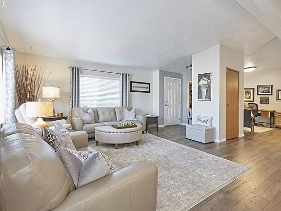 4th image of 507 NE 99th St Unit 26