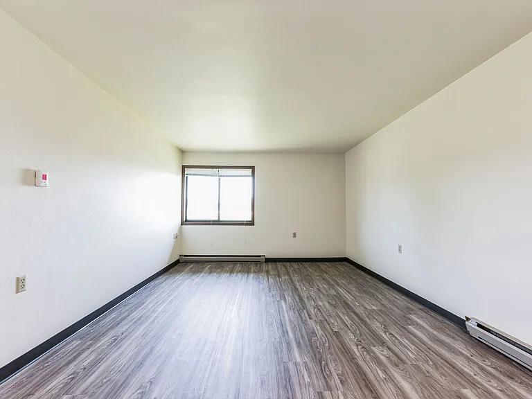1252 N 12th Pl — Photo 35