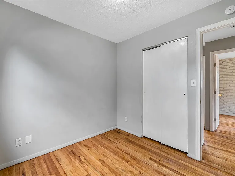 1209 Congress Ave — Photo 28