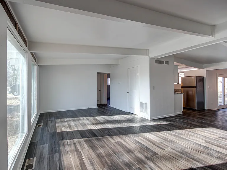 403 Whitehall Dr — Photo 16