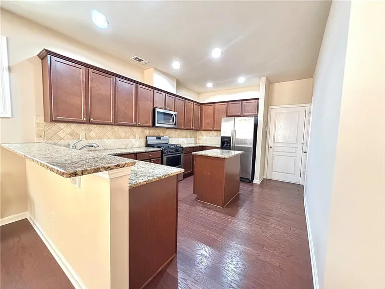 6215 Crested Moss Dr — Photo 8