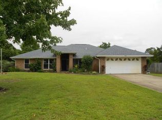 2985 Via Conquistadores, Navarre, FL 32566