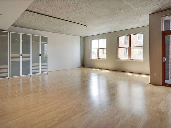 2nd image of 411 NW Flanders St APT 608