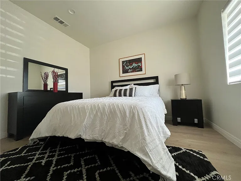 16768 Olive Tree Ln — Photo 29