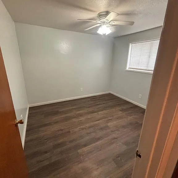 870 Kruse Ave — Photo 8