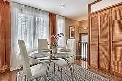 17 Yongehurst Rd — Photo 8