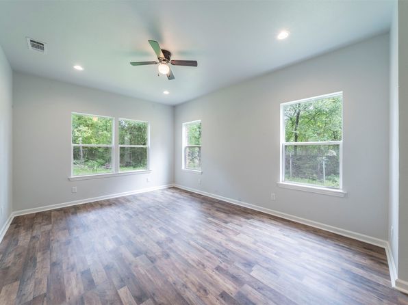 113 Nuevo Leon St, Mabank, TX 75156