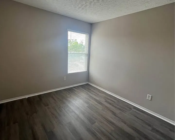 5972 Monroe Xing — Photo 18