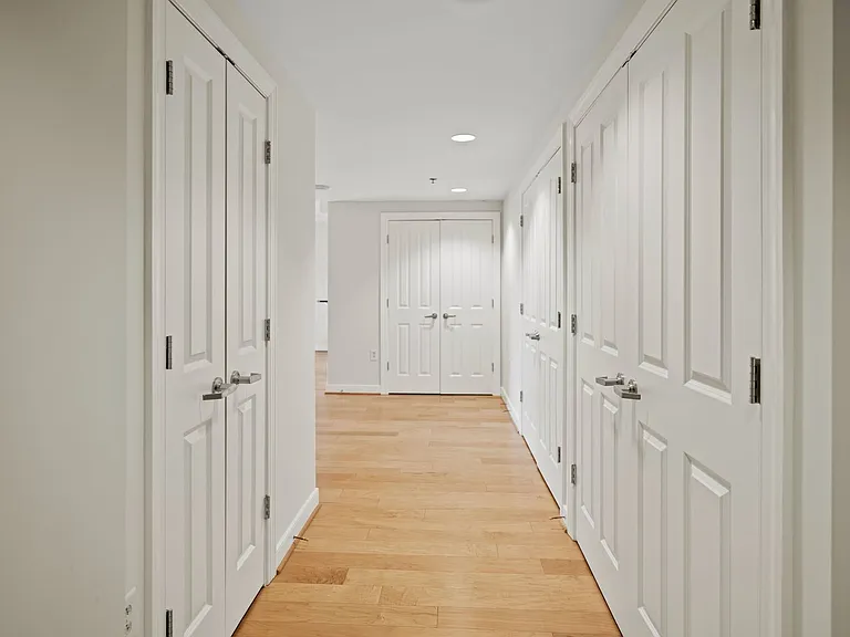 777 7th St NW #934 — Photo 3
