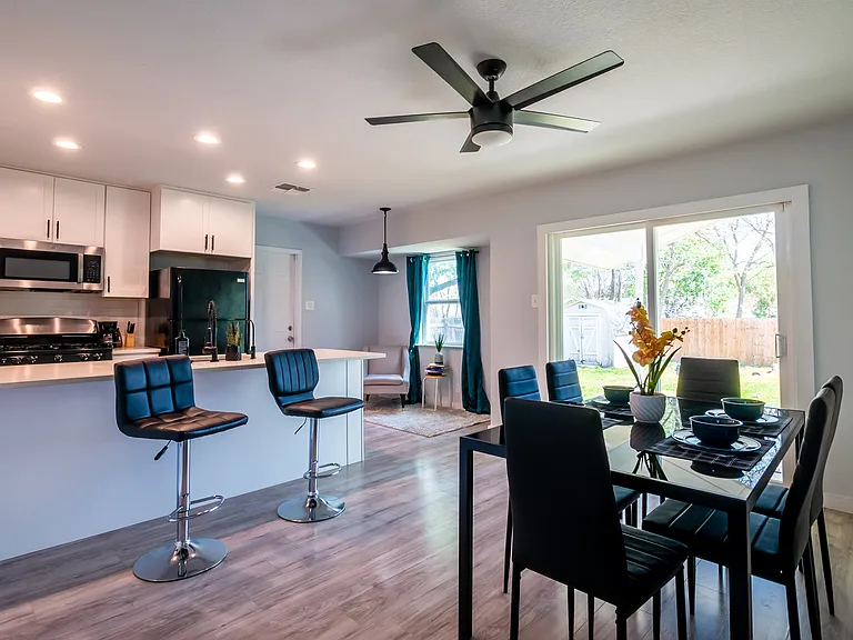 1322 Meadow Knoll Dr — Photo 4