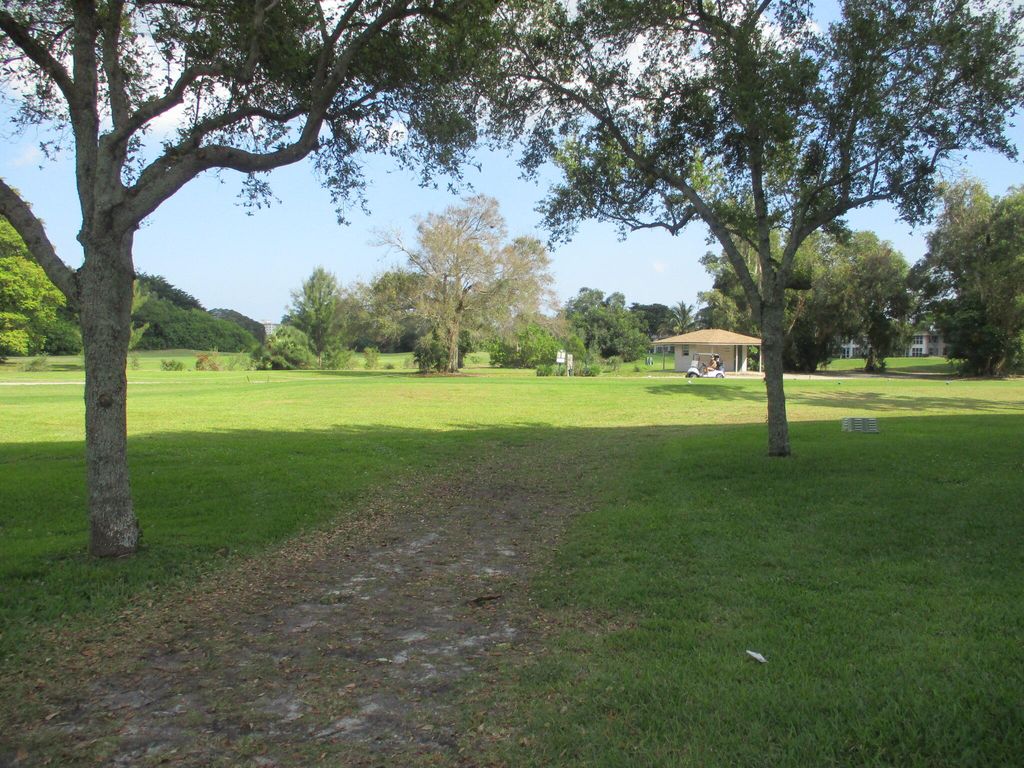 3300 N Palm Aire Drive #306, photo 2