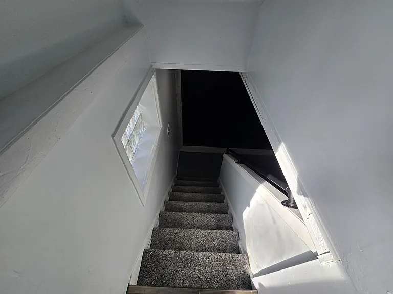 722 Tunnel St — Photo 4