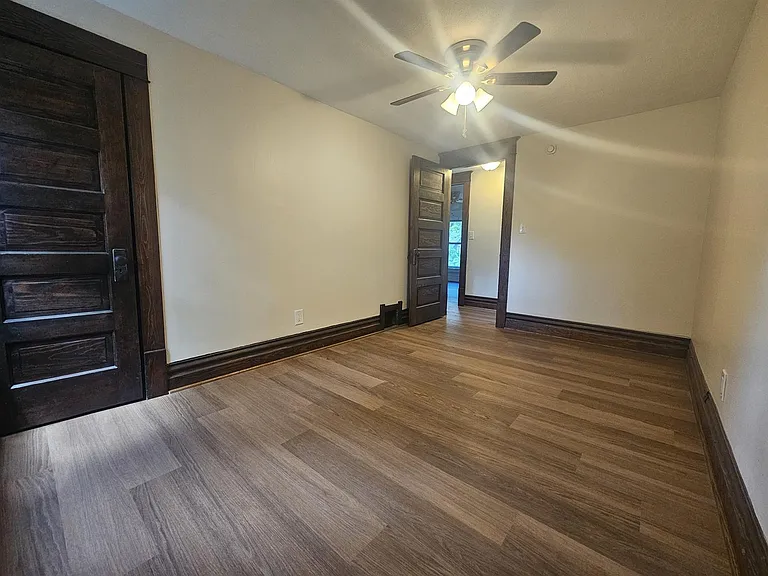 1116 Hickory St — Photo 27
