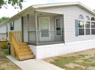 12 Menlo Park Dr, Belleville, MI 48111