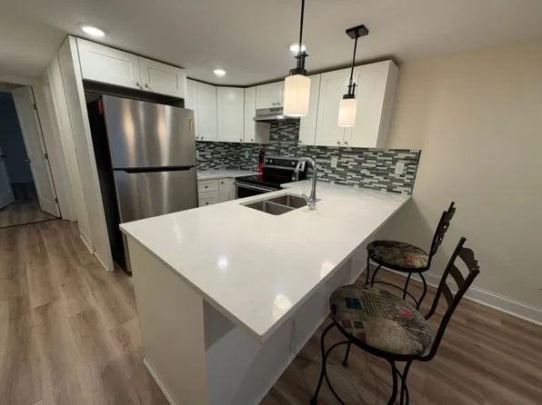 Newly Built Garden Level 2 Bedroom Unit, 735 W Marshall Ave, Saint Paul, MN 55104