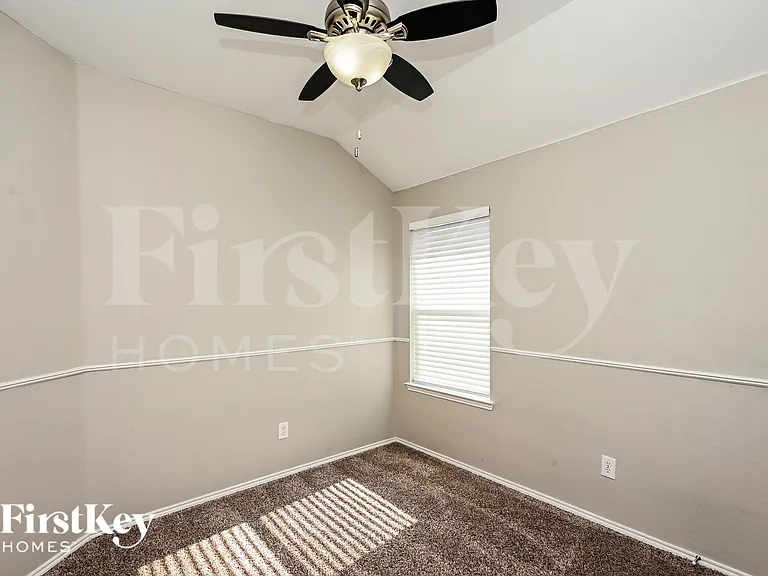 10408 Bradshaw Dr — Photo 13