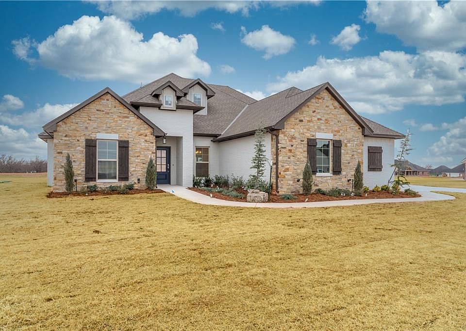 1st image of 10043 Woodland Way