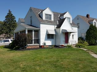 603 Robindale Ave, Oregon, OH 43616