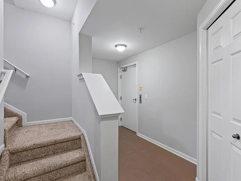 3091 Camden Dr — Photo 10