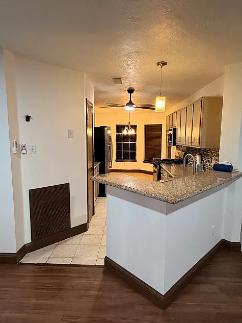 3 bed, 1530 sqft, $2,195 — Photo 4