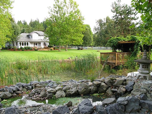 pond w/gazebo & bridge