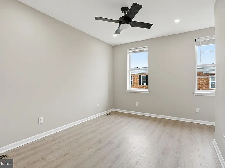 2710 Mura St — Photo 17