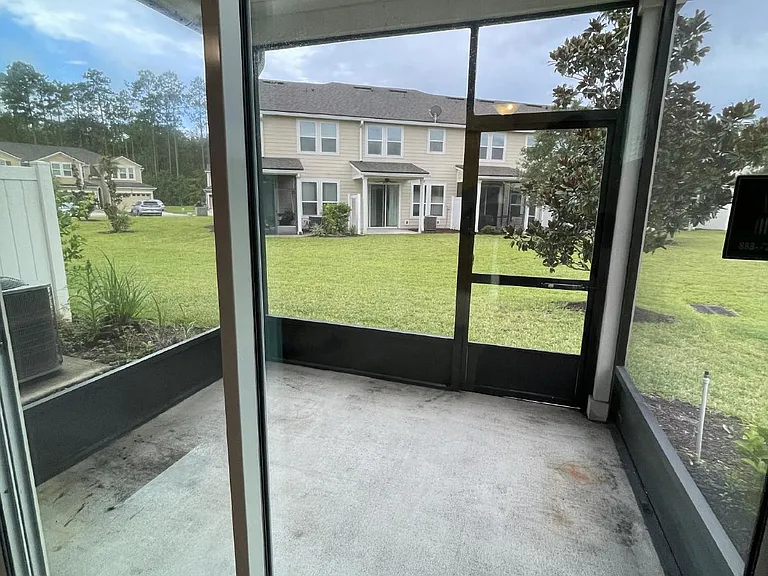 41 Nelson Ln — Photo 3