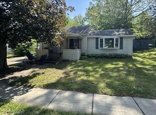 212 N East St, Eaton Rapids, MI