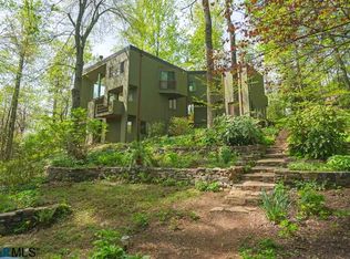 990 Allendale Dr, Charlottesville, VA 22901