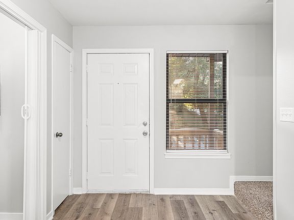 3rd image of 205 Marquette St
