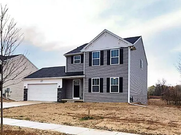 8353 Majestic Blvd, Fowlerville, MI 48836