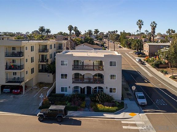 4th image of 4092 Crown Point Dr Unit 5