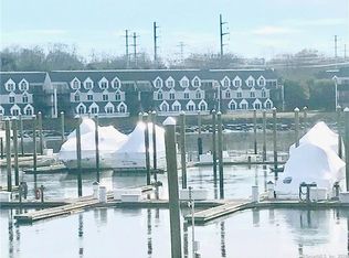 736 Popes Island Rd #736, Milford, CT 06461