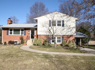 7010 Sea Cliff Rd, Mc Lean, VA 22101