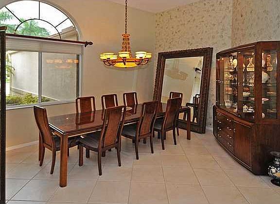 3rd image of 2541 Eagle Run Cir
