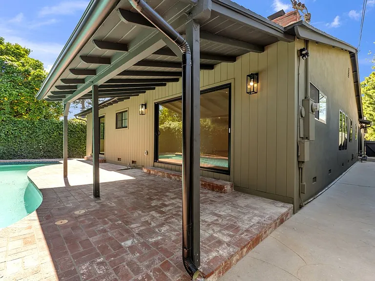 4316 Bellaire Ave — Photo 45