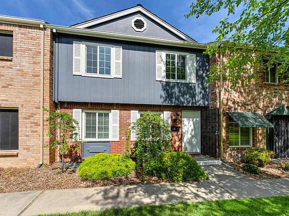 3rd image of 6322 Wexford Cir