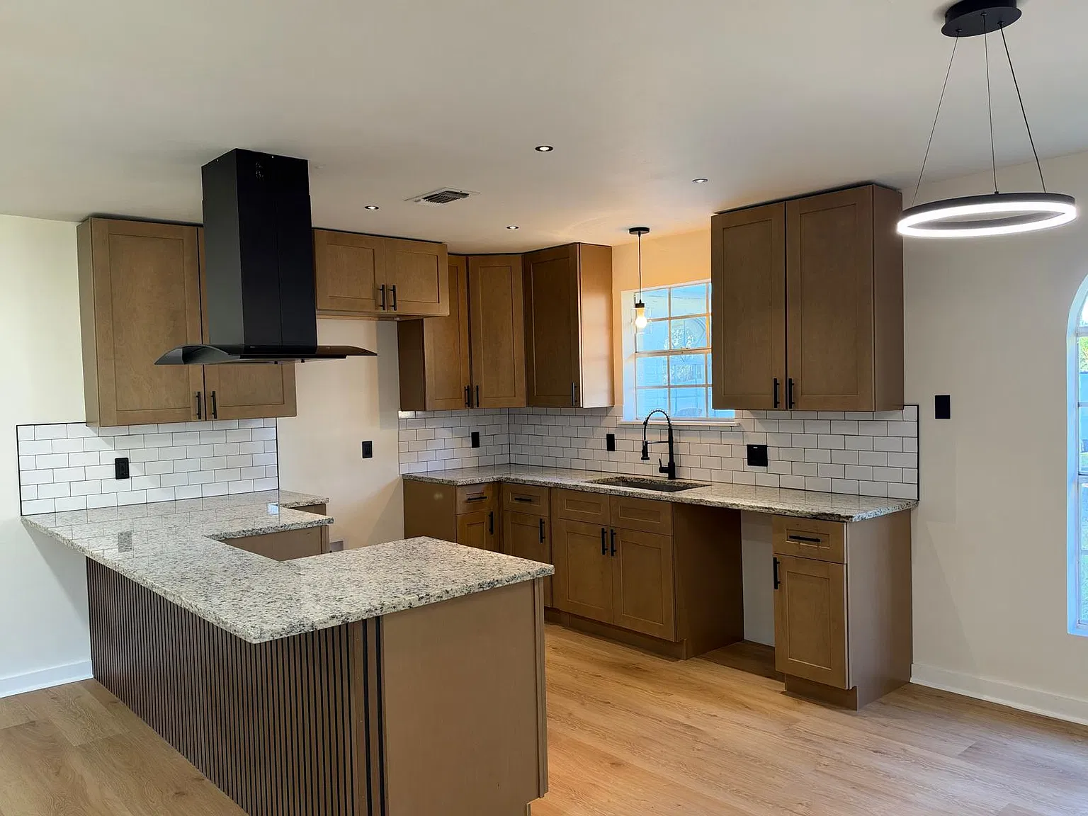 3 bed, 1781 sqft, $2,500 — Photo 3