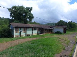 1494 Lake Emory Rd, Franklin, NC 28734