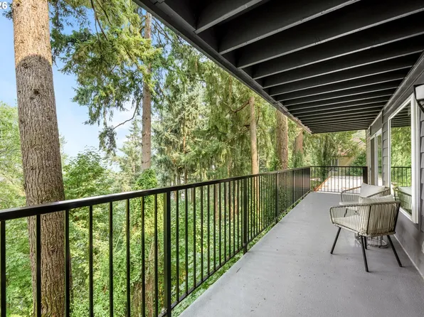200 Burnham Rd Unit 210, Lake Oswego, OR 97034