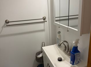 15 Nicholas Sq, New Milford, CT 06776