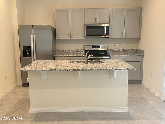 3rd image of 3077 Meleto Blvd