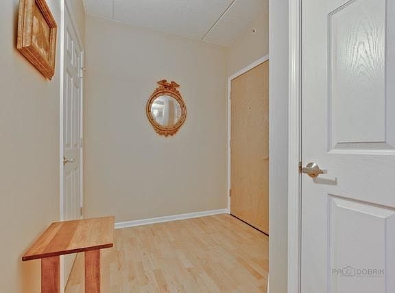 4th image of 1479 N Milwaukee Ave APT 114