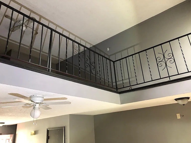 313-2 Bolivar Ave — Photo 15