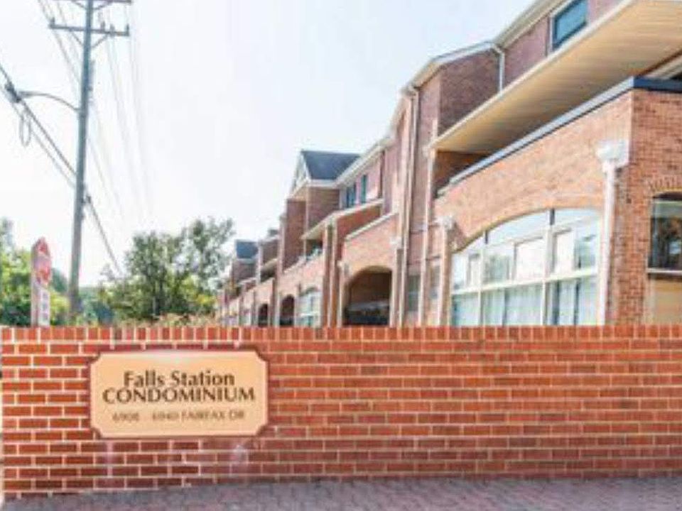 1st image of 6924 Fairfax Dr Unit 204