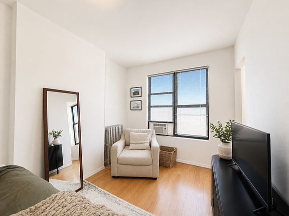 2nd image of 631 Grand Ave APT 4R