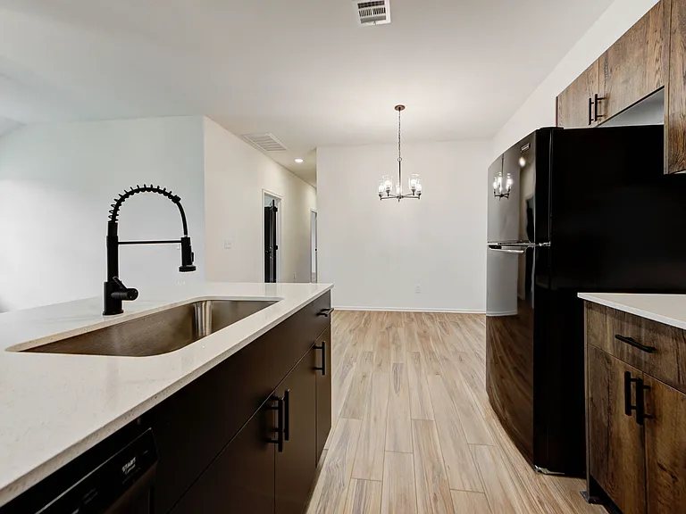 506 N Canyon Ter — Photo 16