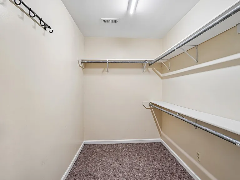 166 Mount Royal Dr — Photo 14