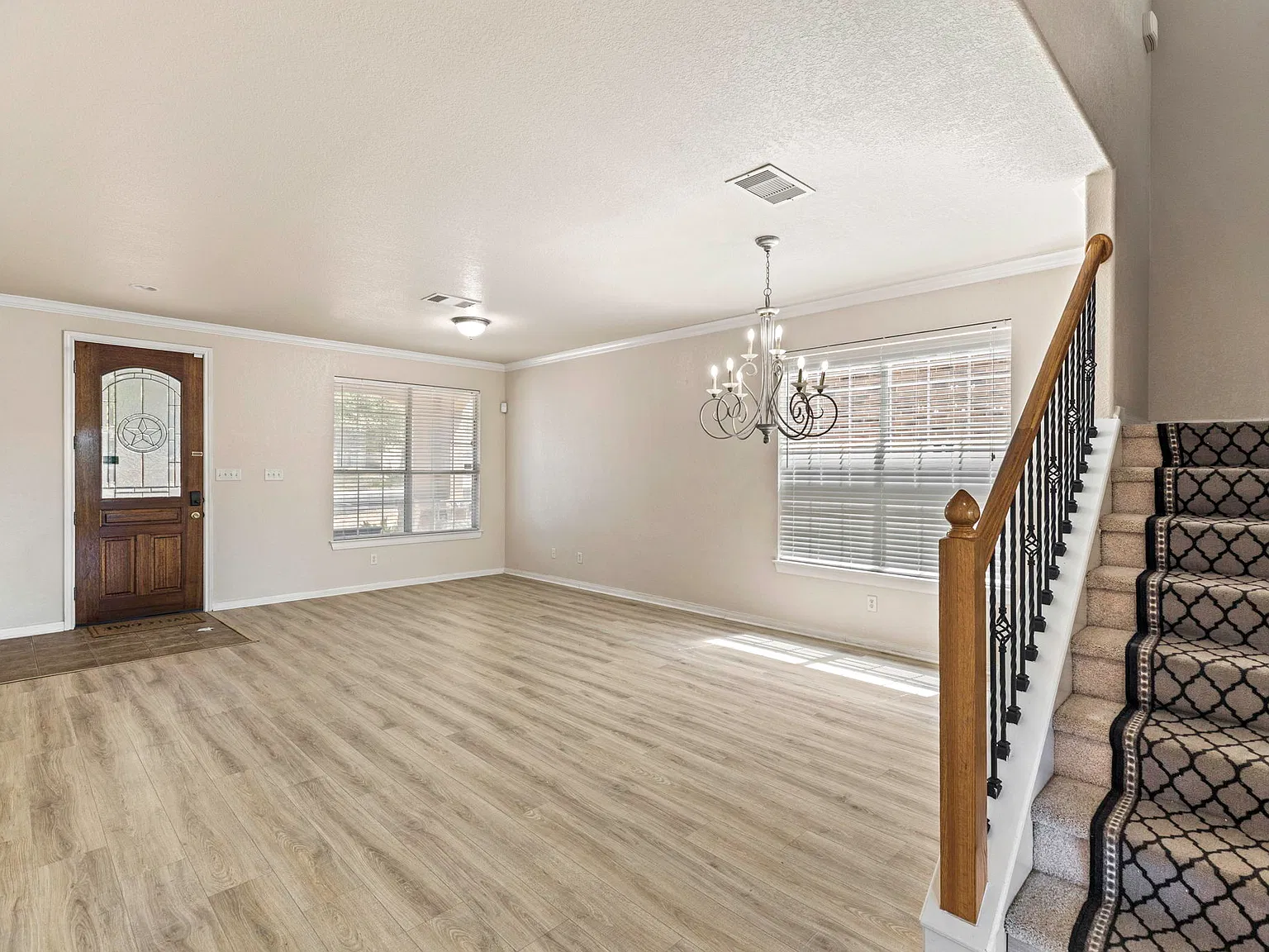 4 bed, 3103 sqft, $2,995 — Photo 4