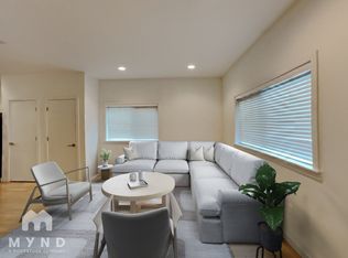 4206 S Greenbelt Station Dr, Seattle, WA 98118